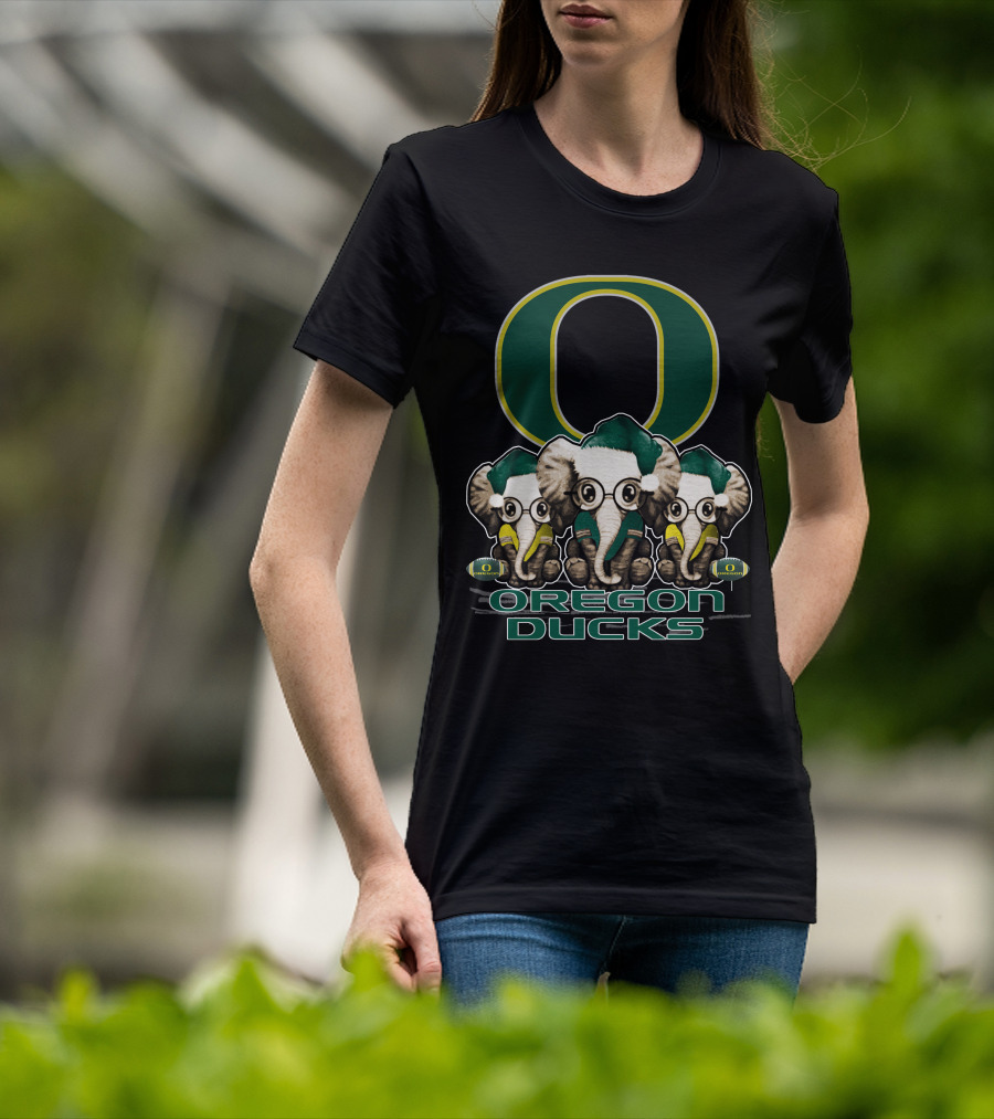 Oregon Ducks Elephant Trio Christmas T-Shirt