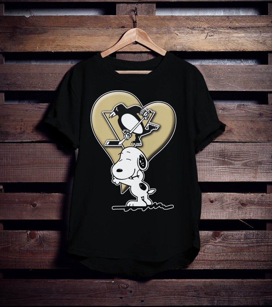 Snoopy Heart Hockey Pittsburgh Penguins Snp T-Shirt