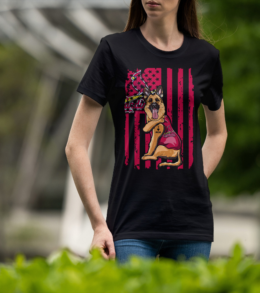 German Shepherd I Mom St. Louis Cardinals T-Shirt