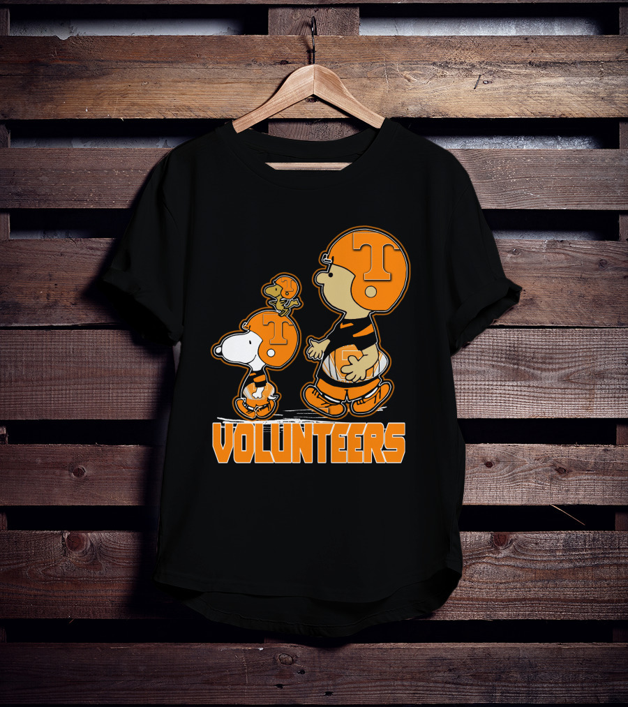 Snpfootball Tennessee Volunteers Peanuts Characters With Helmets T-Shirt