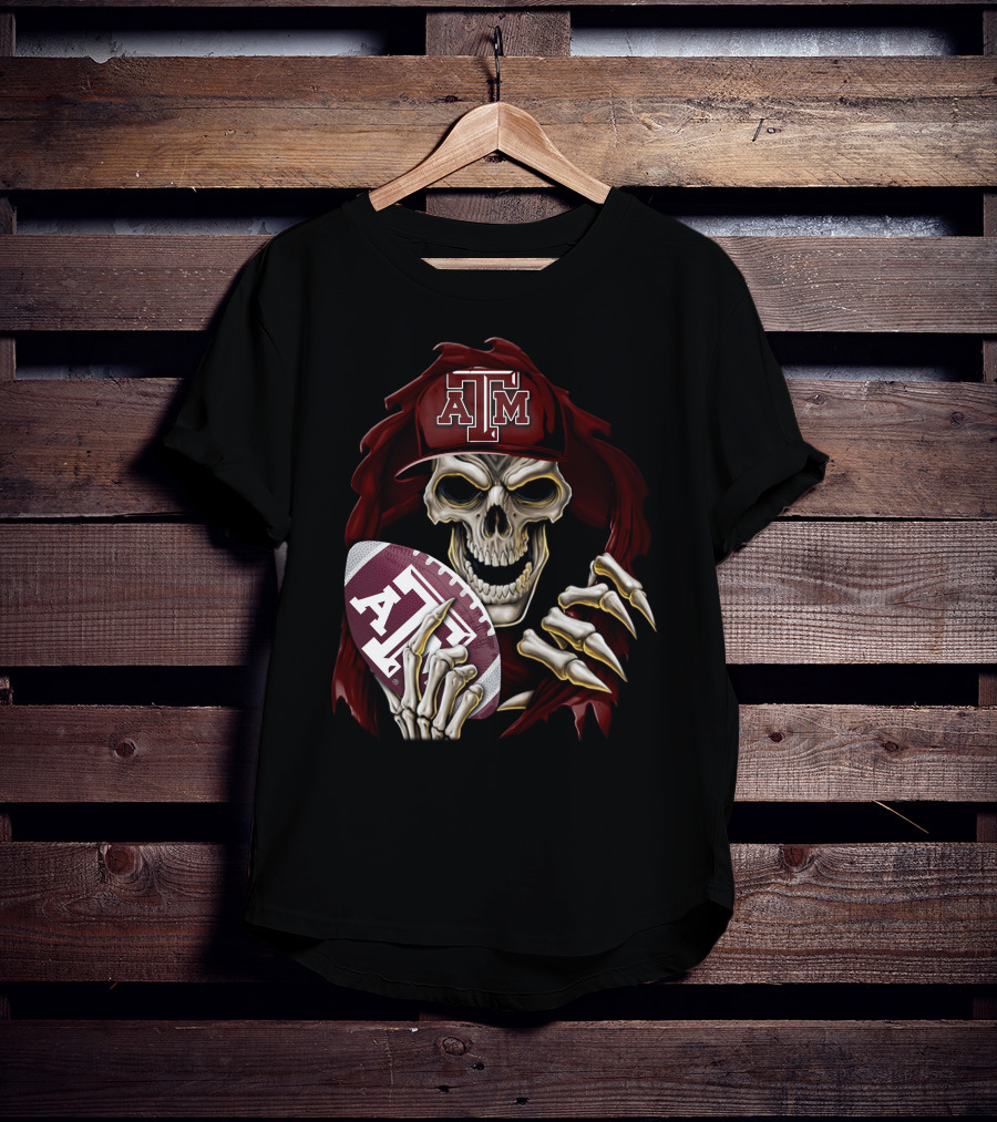 Skullbong Texas A&M Aggies Skeleton With Football And Cap T-Shirt
