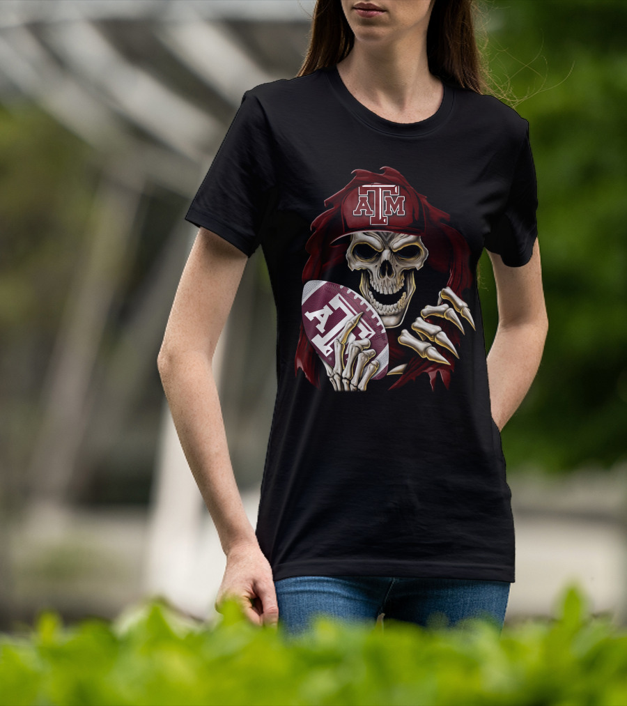 Skullbong Texas A&M Aggies Skeleton With Football And Cap T-Shirt