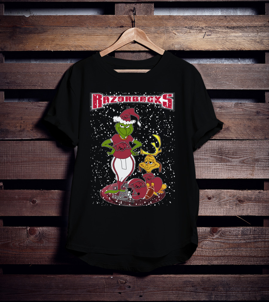 Grinchxmas Arkansas Razorbacks Snowy Holiday Scene T-Shirt