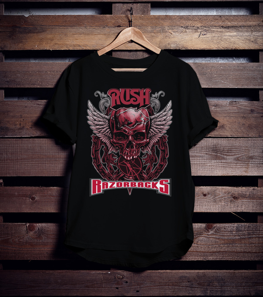 Rush Razorbacks Skull Wings Chain T-Shirt
