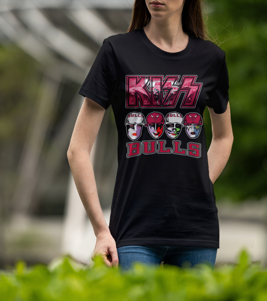 Kiss Meets Chicago Bulls Rock Band Makeup Faces T-Shirt