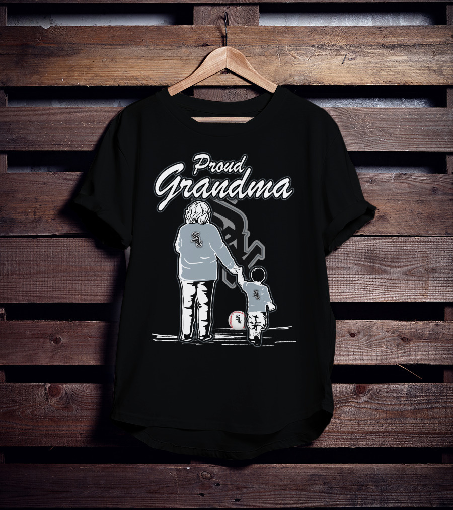 Proud Grandma Chicago White Sox T-Shirt