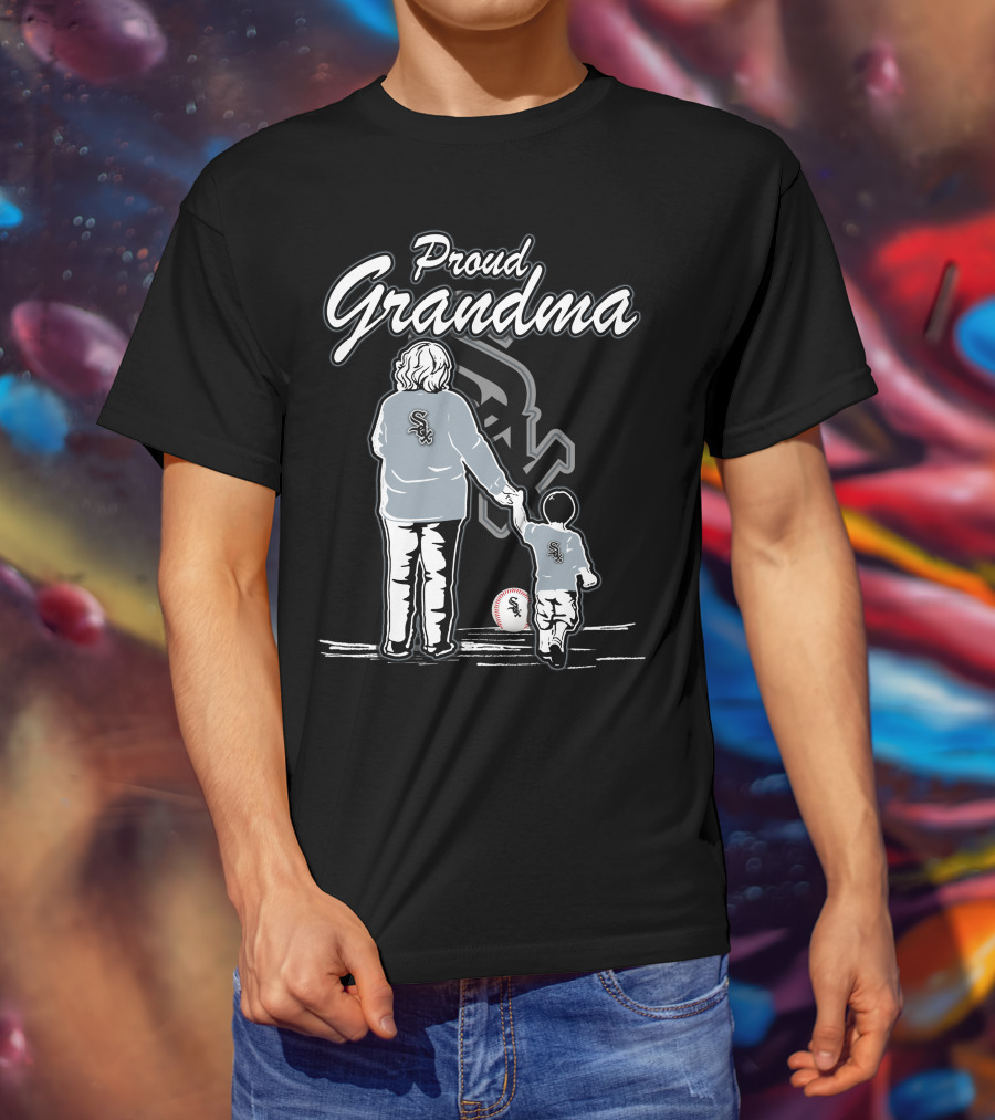 Proud Grandma Chicago White Sox T-Shirt