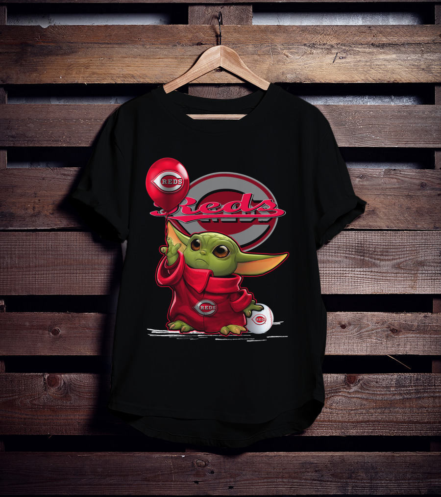 Yoda Cincinnati Reds Red Balloon And Baseball T-Shirt