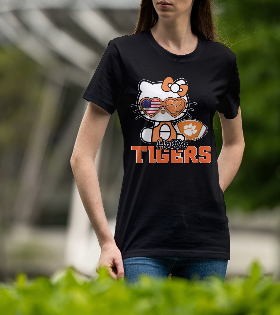 Hello Kitty Clemson Tigers Football USA Bow Paw Prints T-Shirt