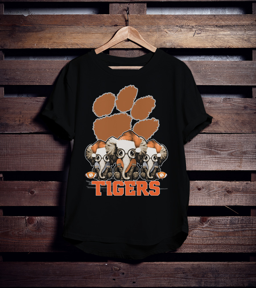 Clemson Tigers Christmas Elephants In Santa Hats With Paw Prints T-Shirt