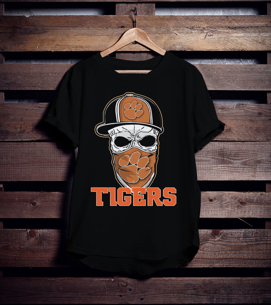 Clemson Tigers Skull Hat Paw Bandana T-Shirt
