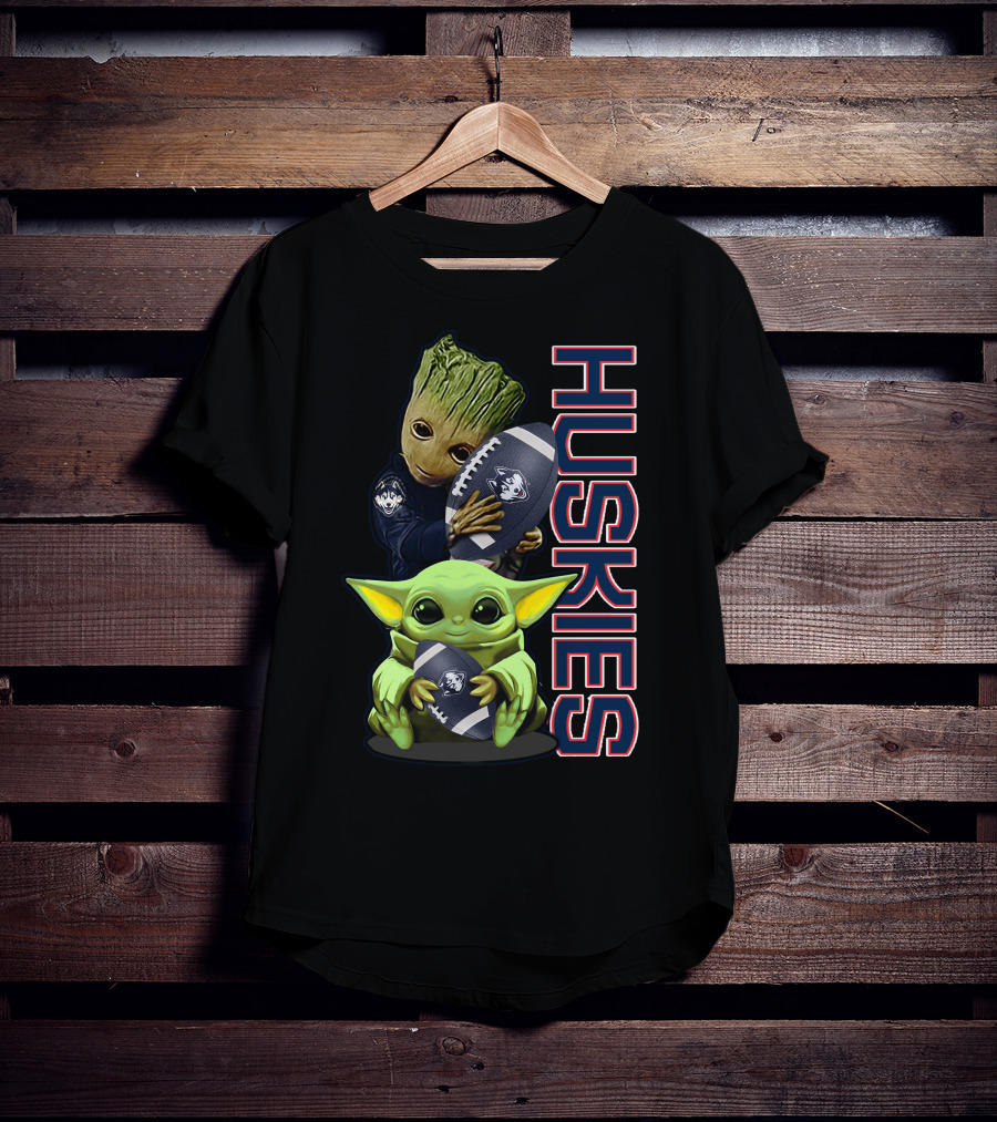 Grzd Connecticut Huskies Groot And Baby Yoda Football Team Spirit T-Shirt