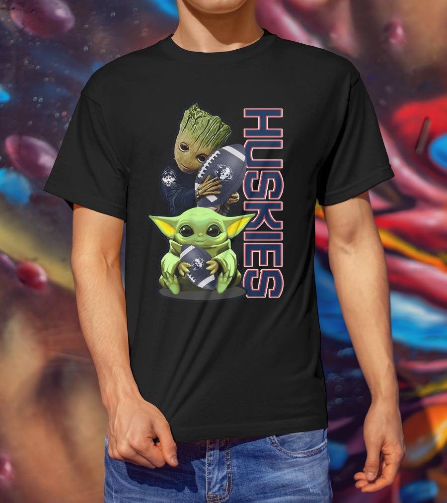 Grzd Connecticut Huskies Groot And Baby Yoda Football Team Spirit T-Shirt