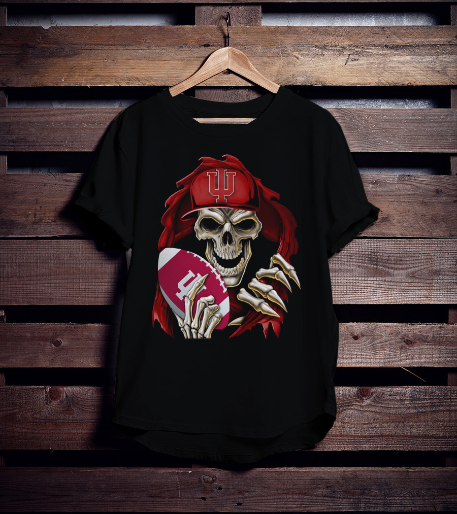 Indiana Hoosiers Skull Holding Football T-Shirt