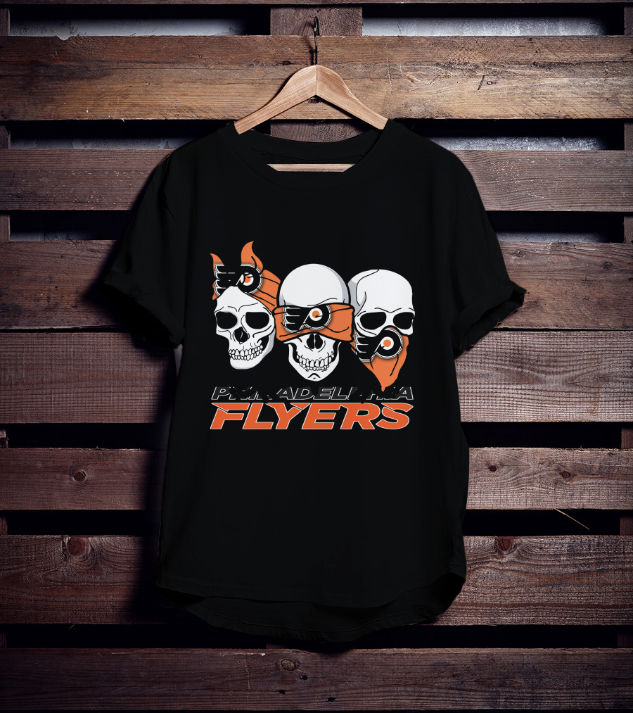 Philadelphia Flyers Three Skull Bandana Motif T-Shirt