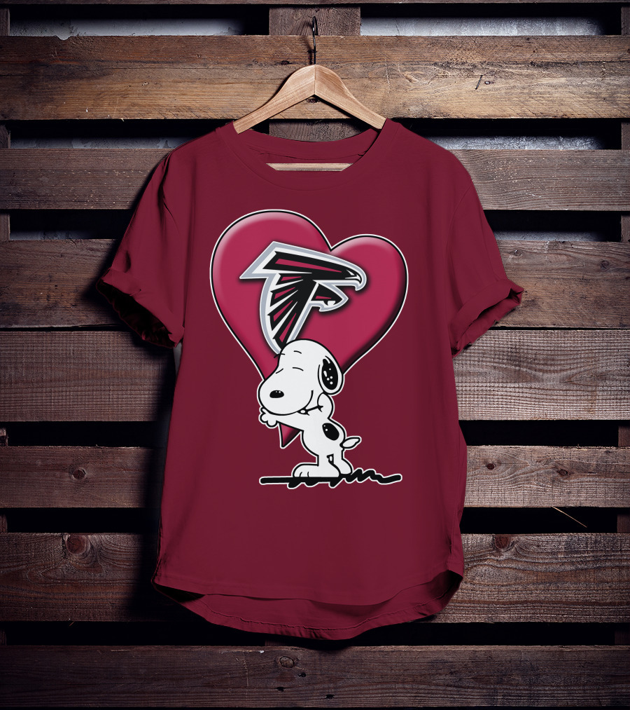 Snoopy Hugging Atlanta Falcons Heart T-Shirt