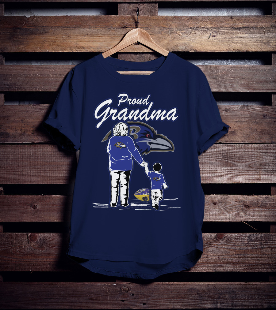 Proud Grandma Baltimore Ravens Family Fan Enthusiast With Child And Football T-Shirt