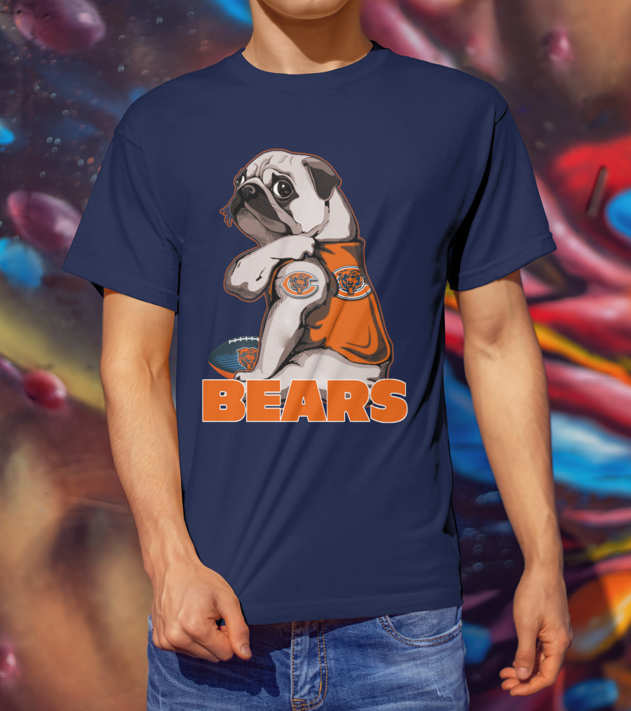 Pug Chicago Bears Football Fan With Team T-Shirt
