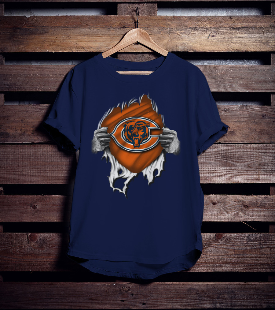 Torn CHICAGO BEARS Logo With Rip Effect Hands T-Shirt