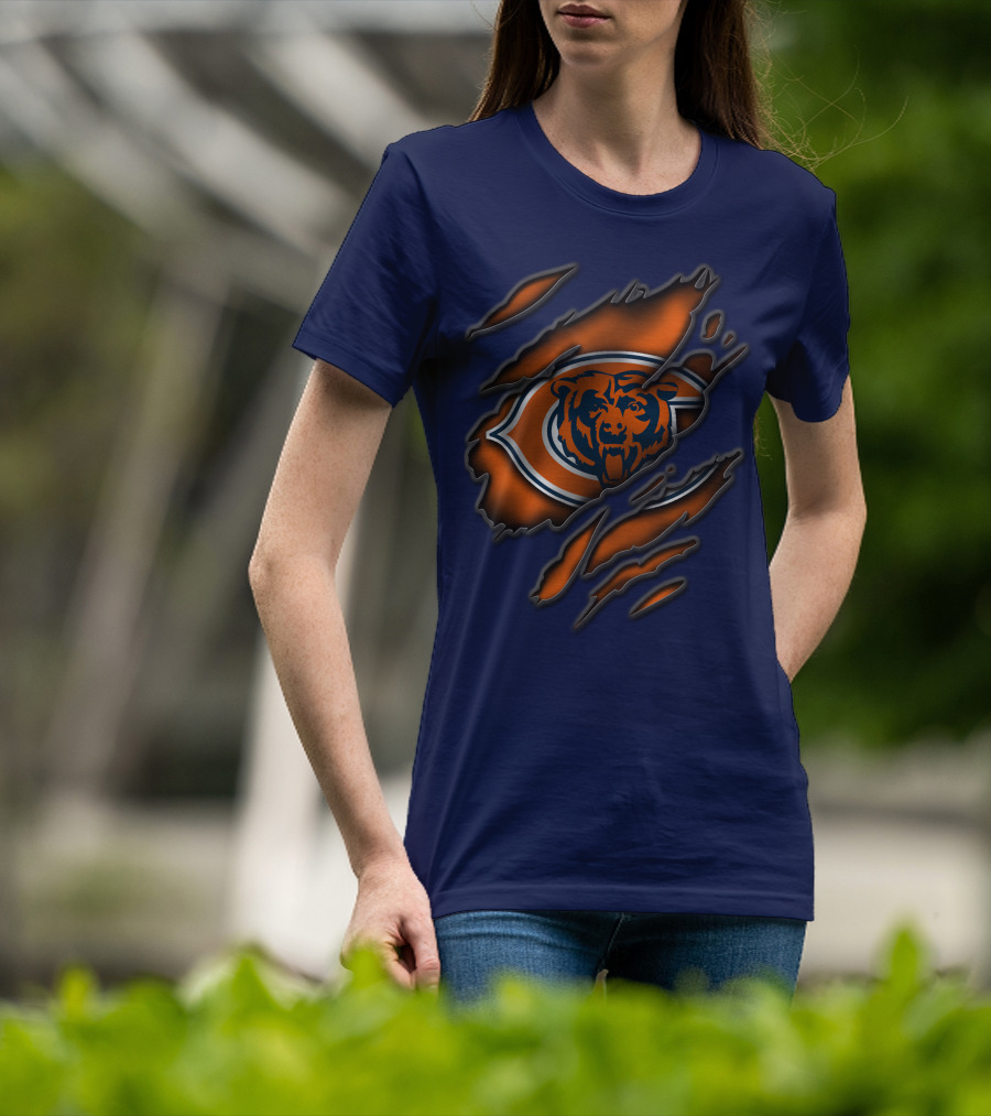 Torn Chicago Bears Logo With Bear Face And Claw Marks T-Shirt
