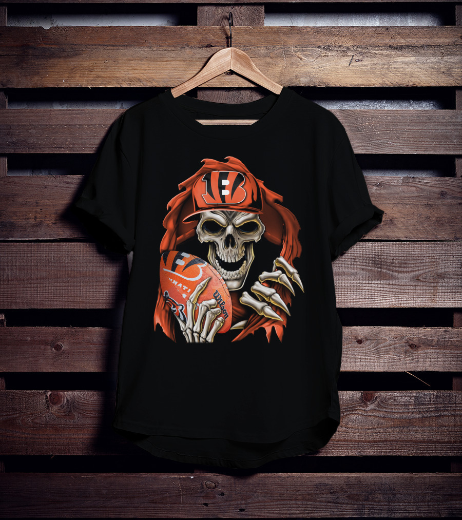 Skullbong Cincinnati Bengals Skeleton Holding Wilson Football With Team Logo In Hat And Cape T-Shirt