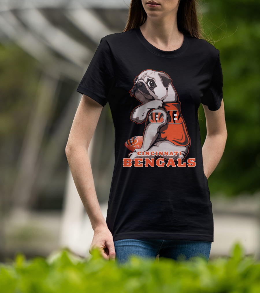 Cincinnati Bengals Pug Football T-Shirt