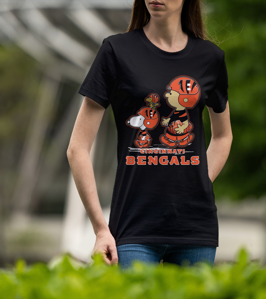 Cincinnati Bengals Peanuts Football Characters T-Shirt