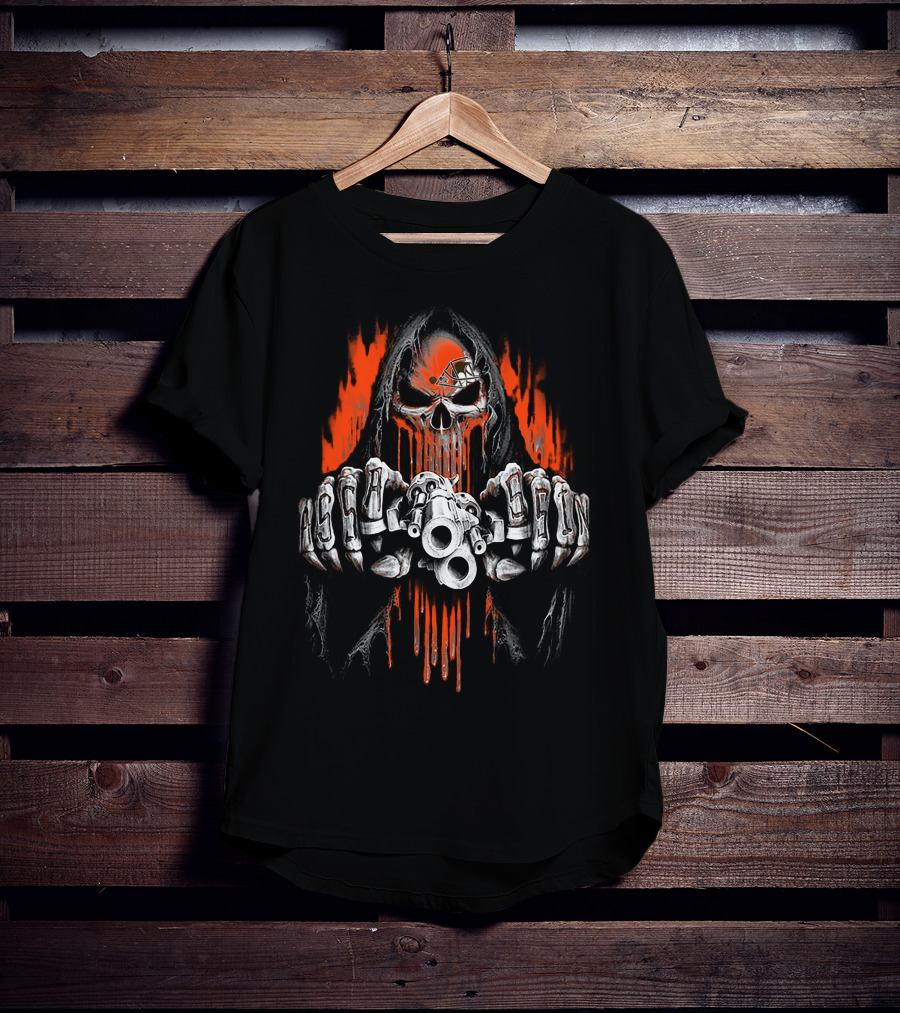 Cleveland Browns 52 Skull Grinning Reaper With Cleveland Helmet And Orange Flames T-Shirt