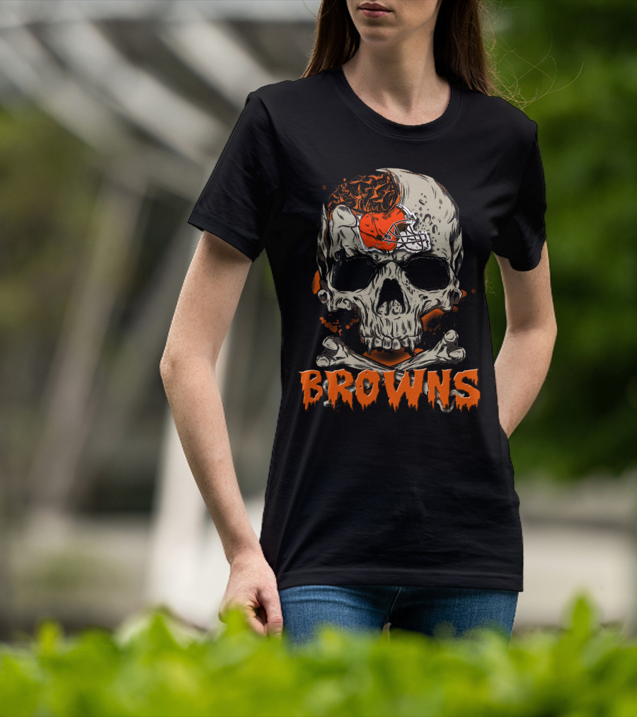 Cleveland Browns Skull And Crossbones Helmet T-Shirt