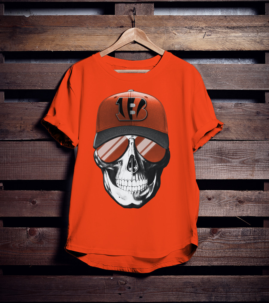Cincinnati Bengals Skull With Team Logo Hat And Sunglasses T-Shirt
