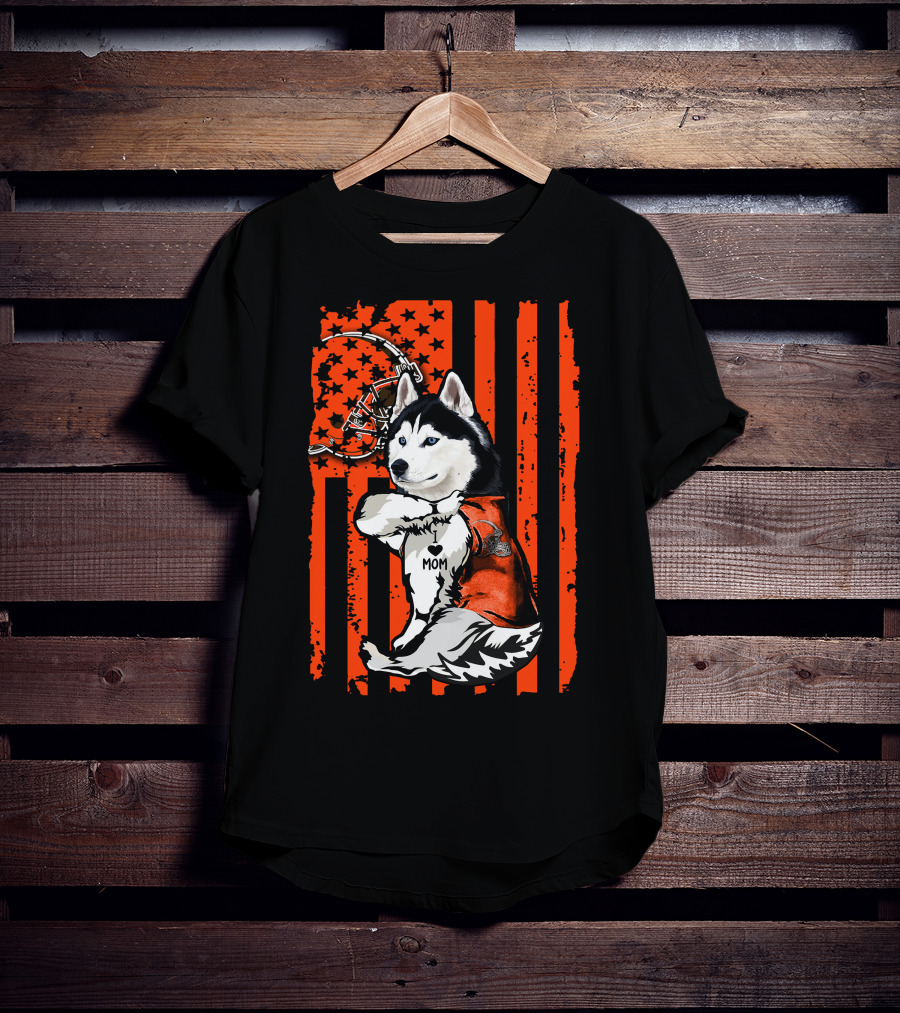 Siberian Husky CLEVELAND BROWNS Football Fan Love Mom T-Shirt