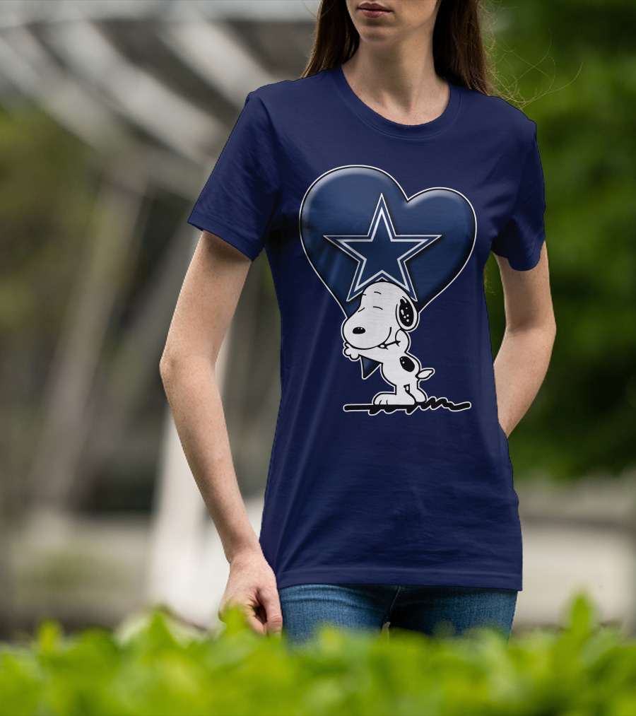 Snoopy Hugging Heart With Dallas Cowboys Star T-Shirt