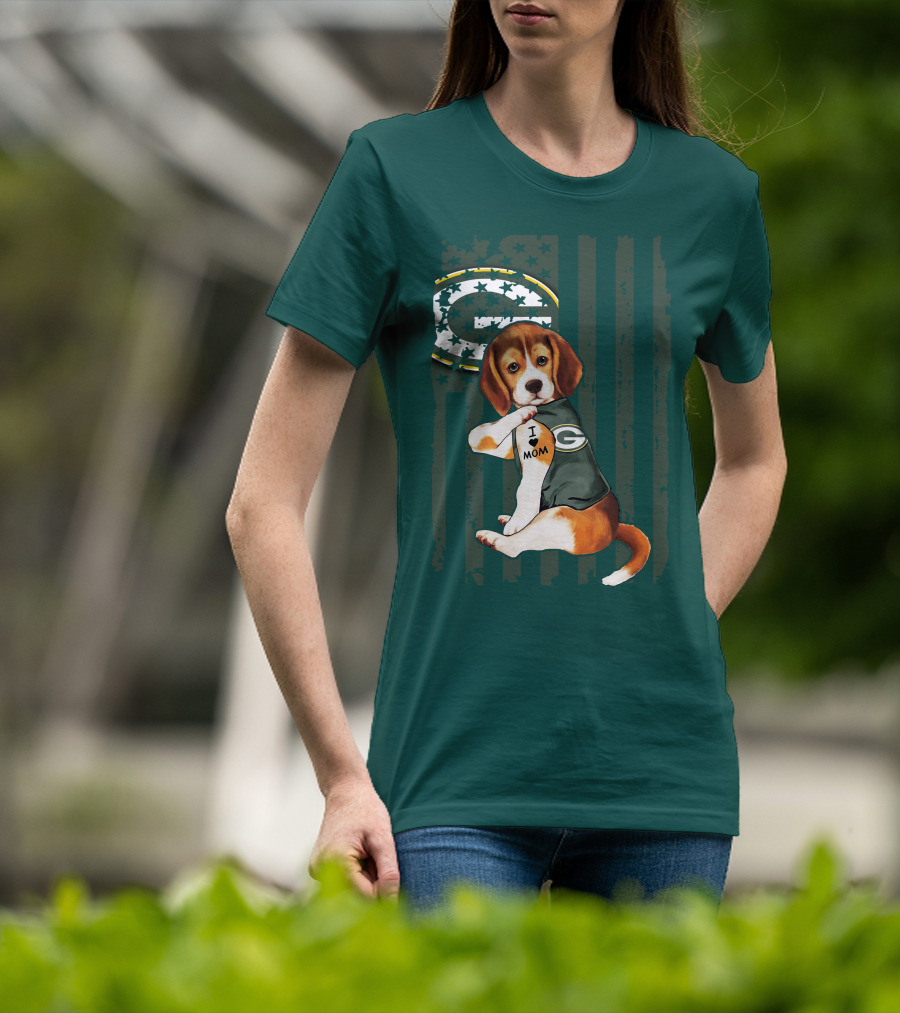Beagle Wearing Green Bay Packers Jersey With I Love Mom Tattoo T-Shirt
