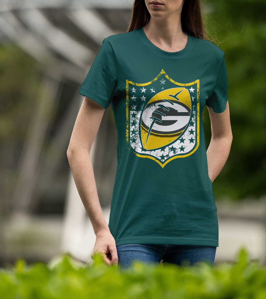 Green Bay Packers 33 Vintage Shield Football T-Shirt