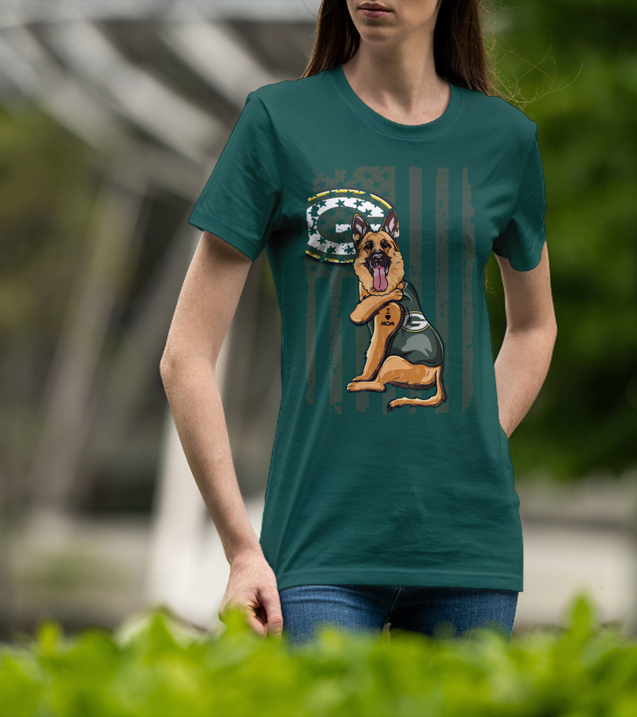 German Shepherd I Love Mom Green Bay Packers Fan T-Shirt