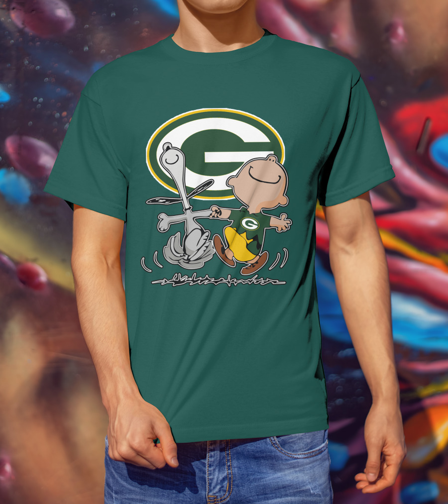 Green Bay Packers Snoopy Charlie Brown Fan Celebration T-Shirt