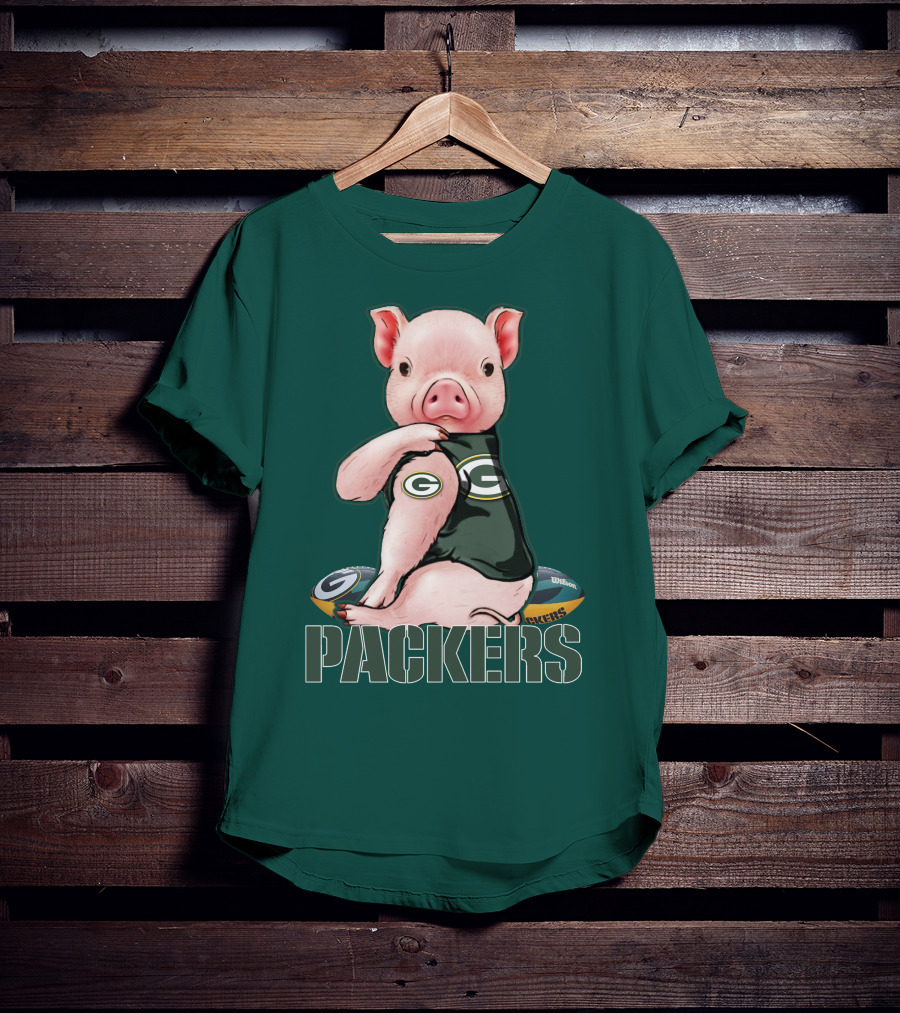 Green Bay Packers Pig Holding Football T-Shirt