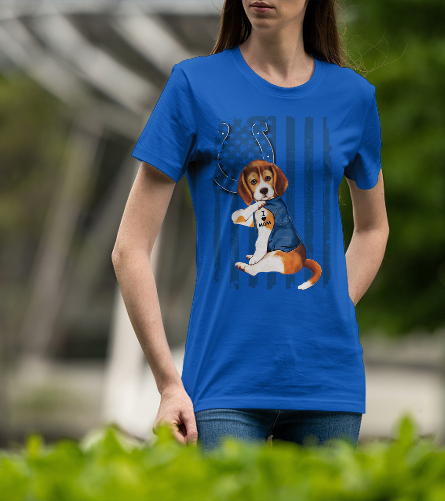 Beagle Wearing I Love Mom Indianapolis Colts Shirt With Horseshoe T-Shirt