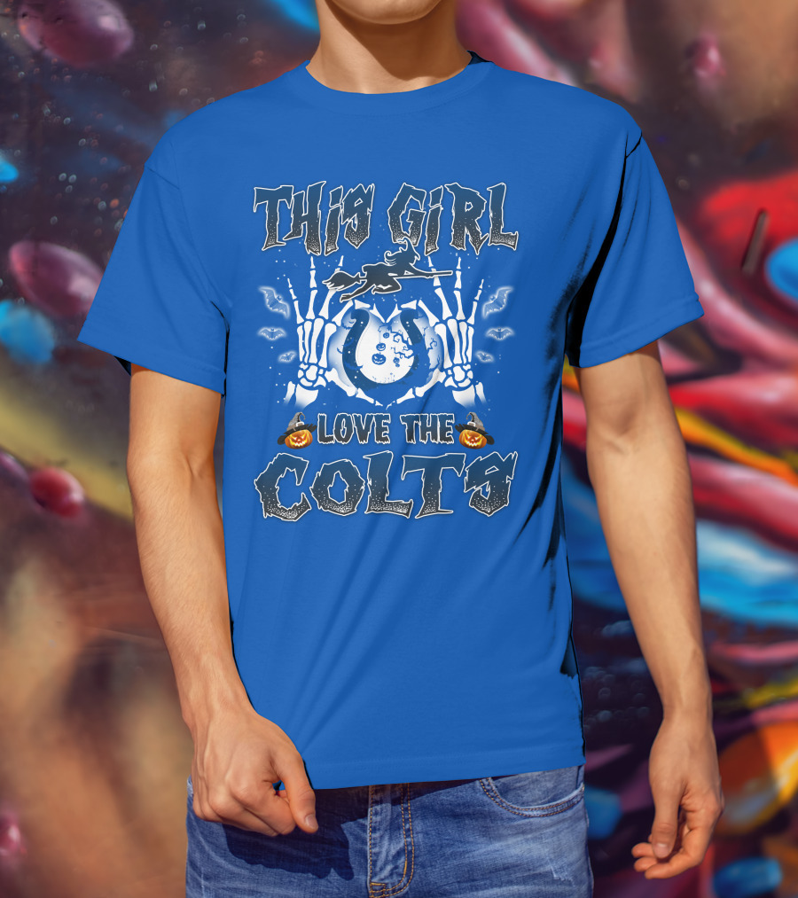 This Girl Love The Colts Halloween Skeleton Hands Pumpkin T-Shirt