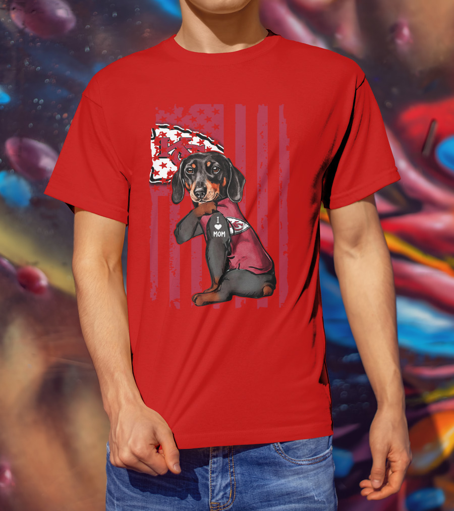 Dachshund I Love Mom Kansas City Chiefs Fan Flag T-Shirt