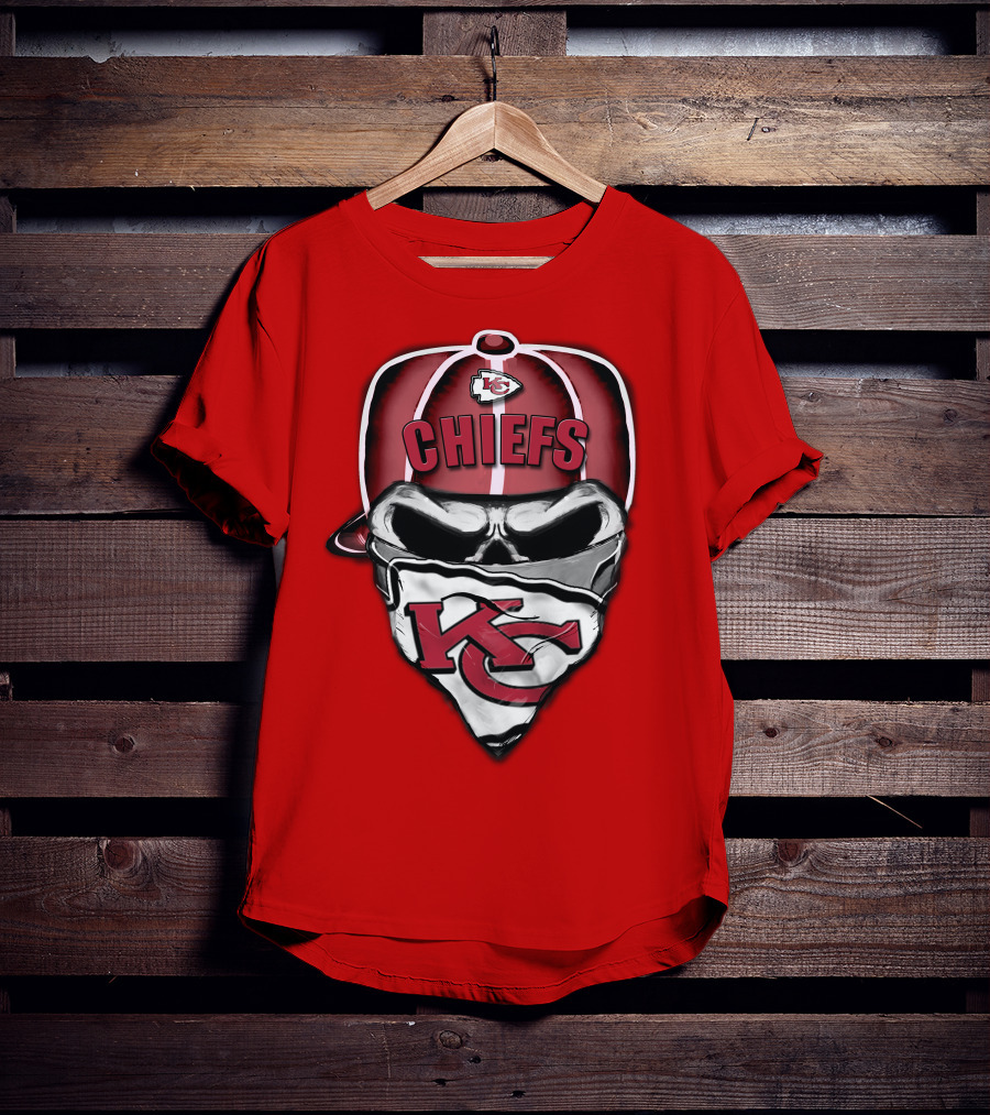 Kansas City Chiefs Skull Bandana Logo Cap T-Shirt