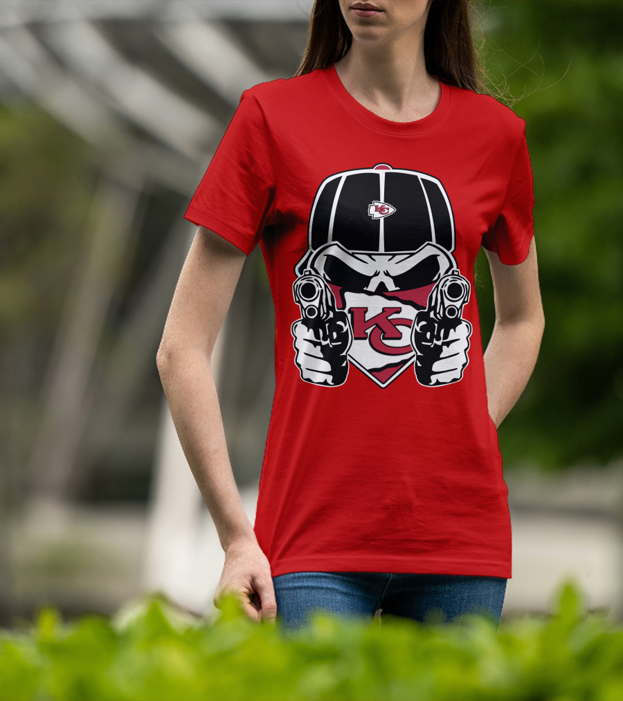 Kansas City Chiefs Bold Skull Logo Showdown T-Shirt