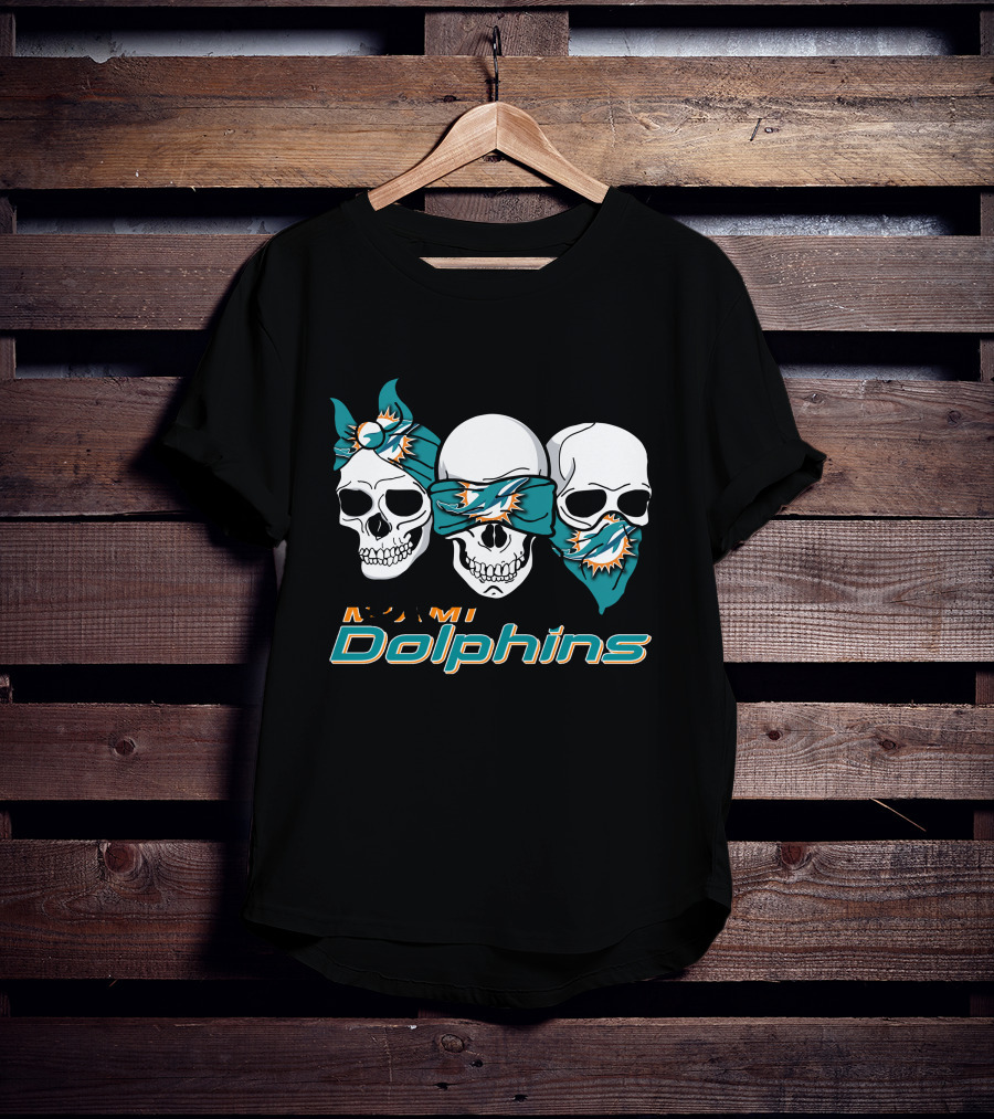 3 Skull Miami Dolphins T-Shirt