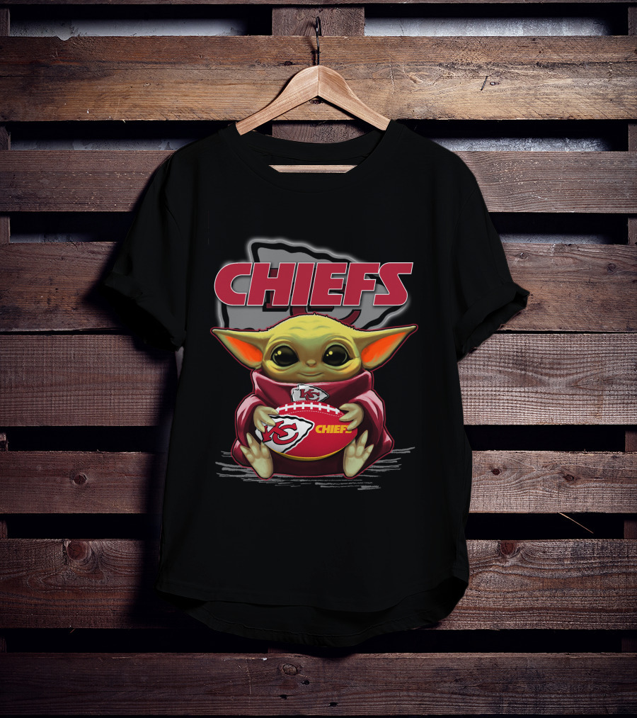 Chiefs Yoda Holding Football Kansas City Chiefs Star Wars Crossover T-Shirt