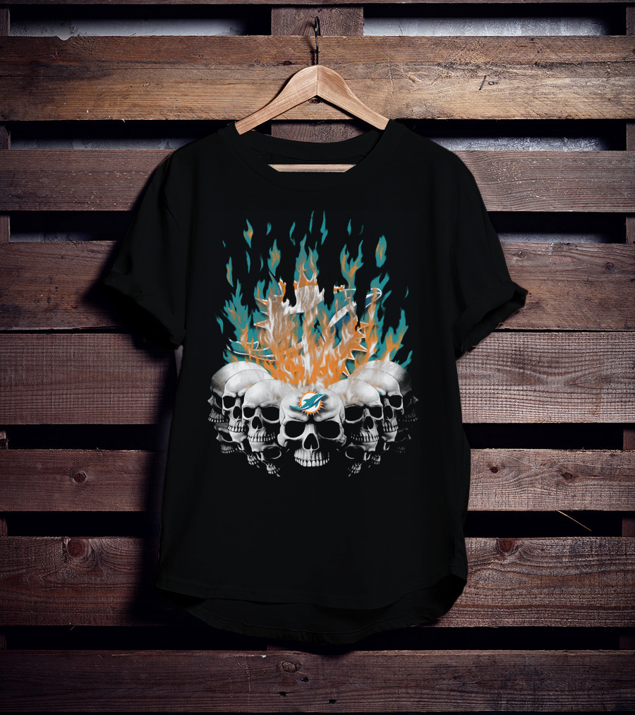 Miami Dolphins Skull Flames Graphic 18 T-Shirt