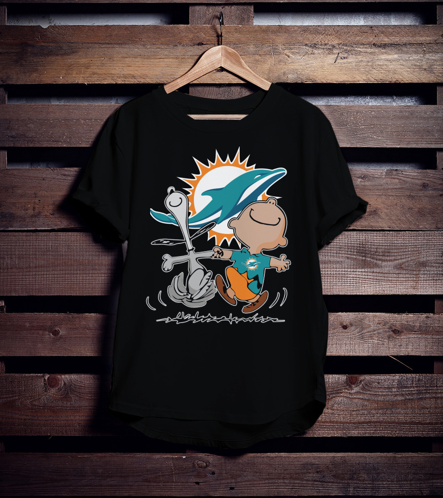 Miami Dolphins 44 Peanuts Characters Dancing T-Shirt