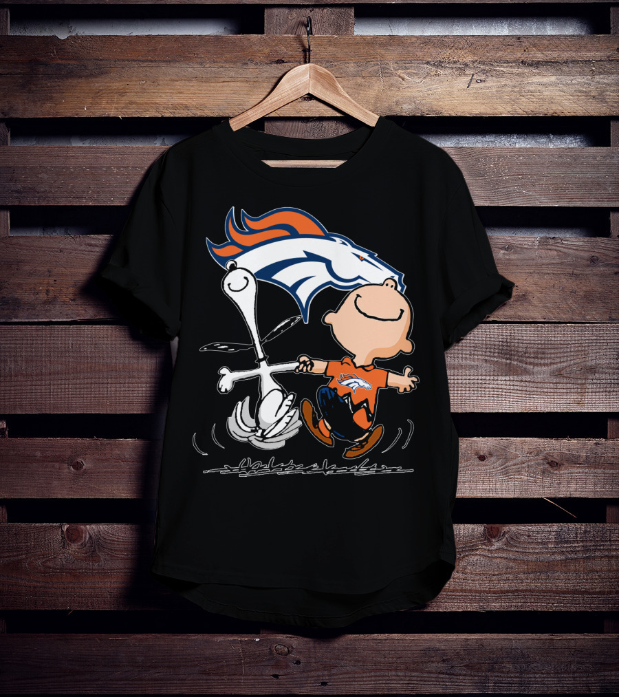 Snoopy Charlie Brown Dancing With Denver Broncos T-Shirt