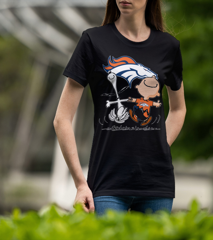 Snoopy Charlie Brown Dancing With Denver Broncos T-Shirt