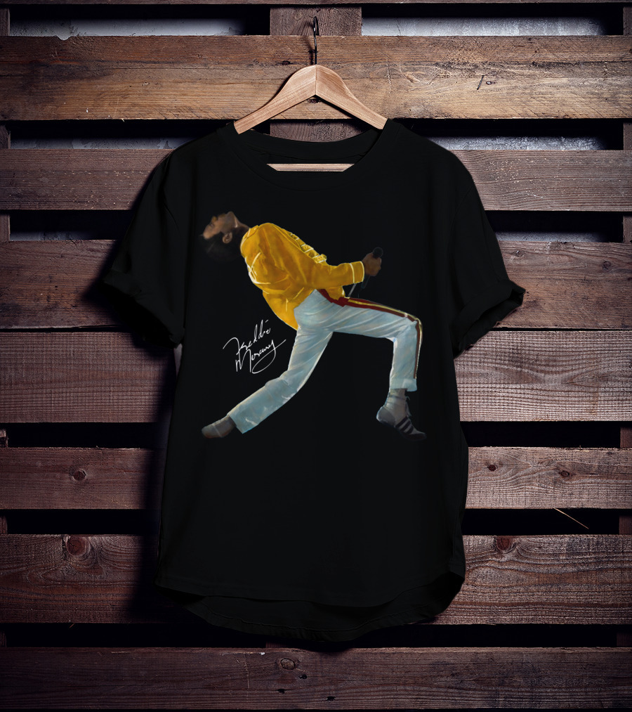 Freddie Mercury Wembley Yellow Jacket Live Pose T-Shirt