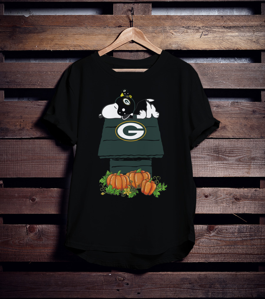 Green Bay Packers Snoopy Pumpkin Doghouse Halloween T-Shirt